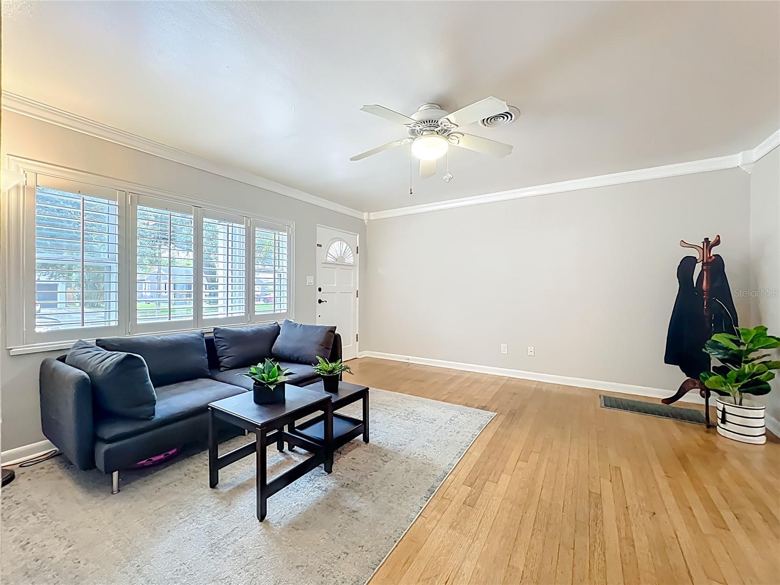 Image 12 of 74 For 825 Smith Street