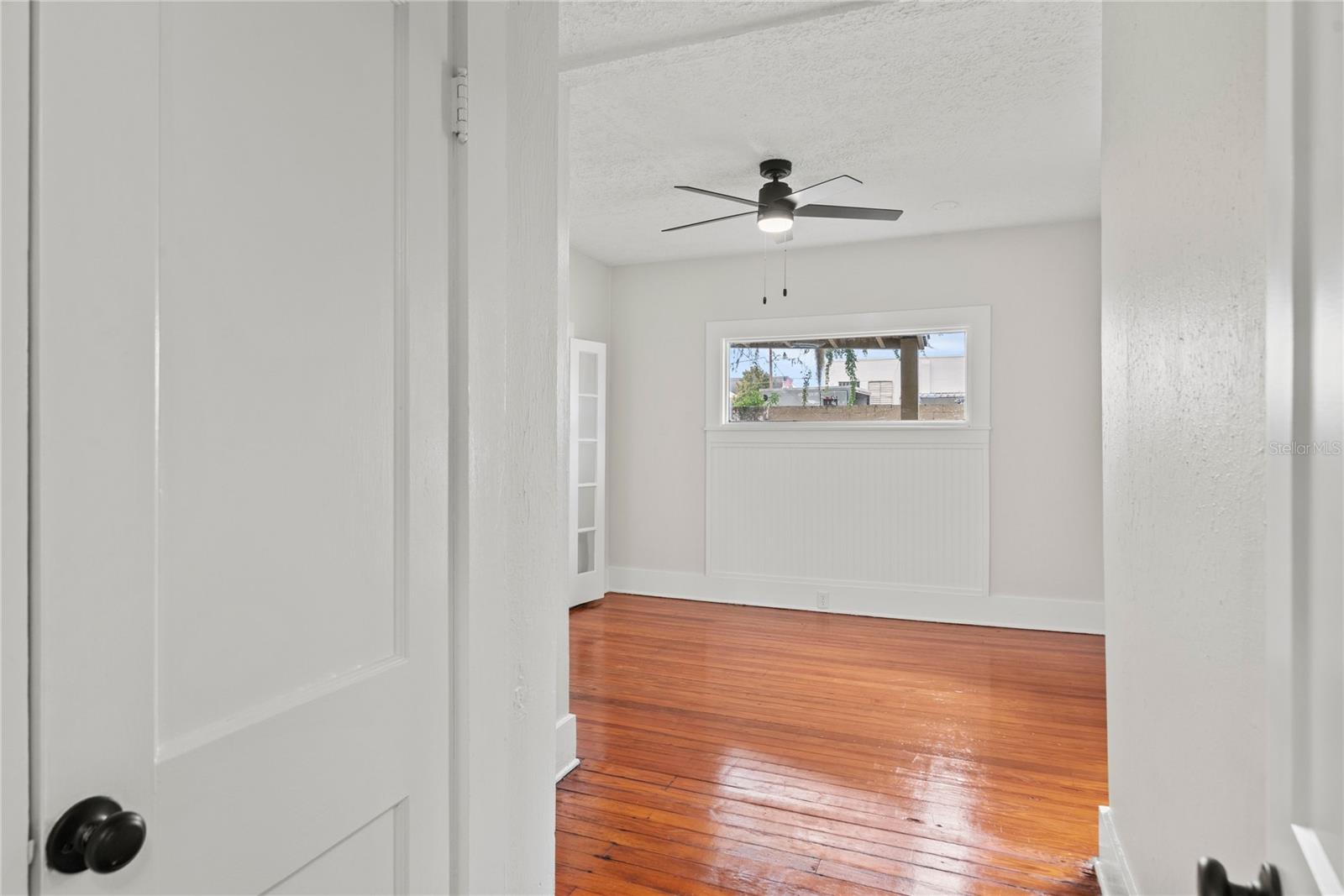 Image 18 of 31 For 912 Bradshaw Terrace