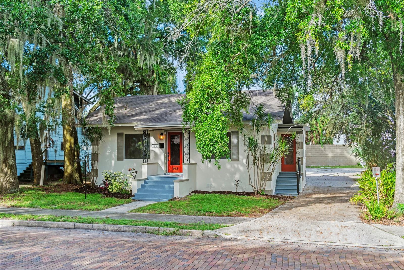 Image 2 of 31 For 912 Bradshaw Terrace