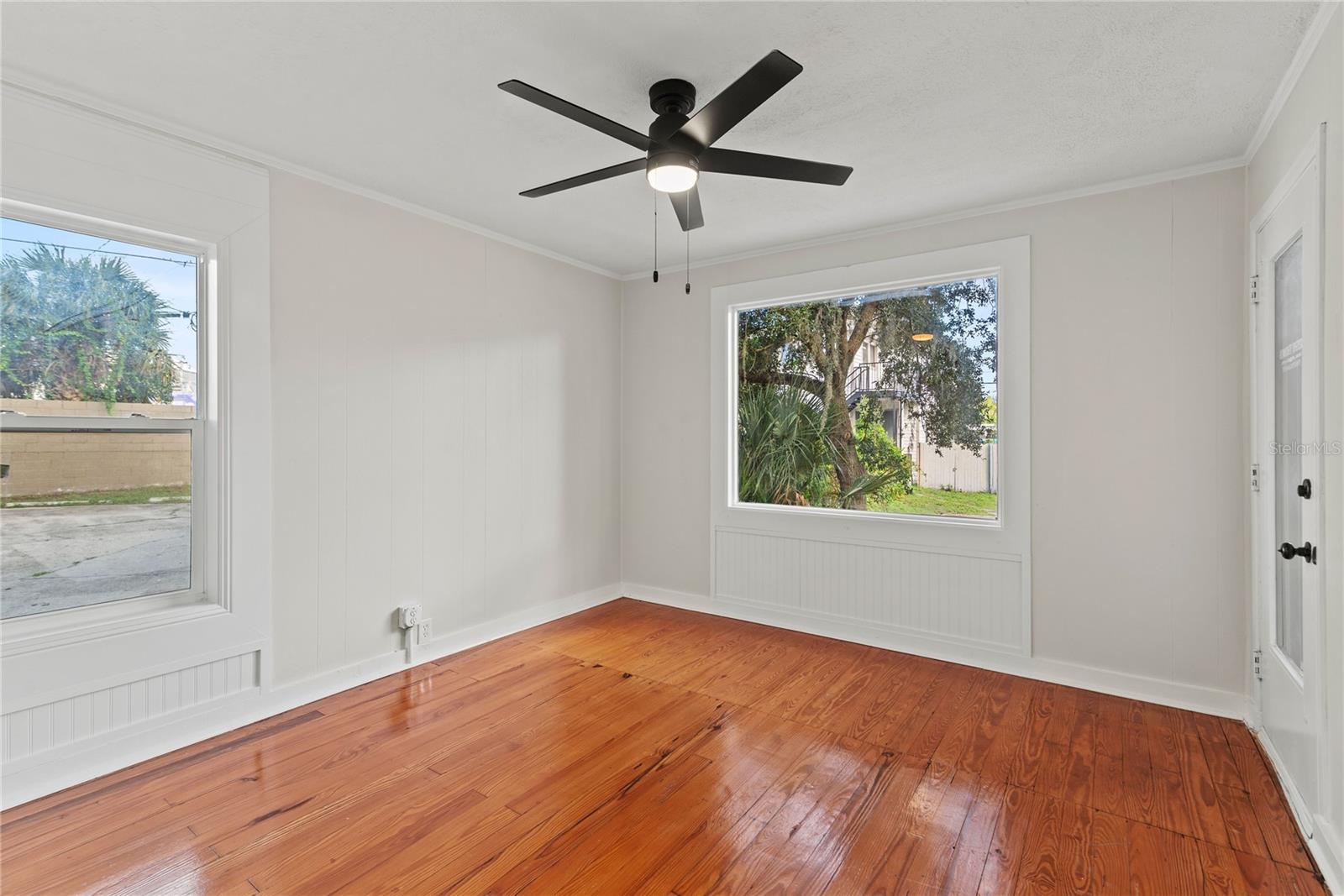 Image 20 of 31 For 912 Bradshaw Terrace