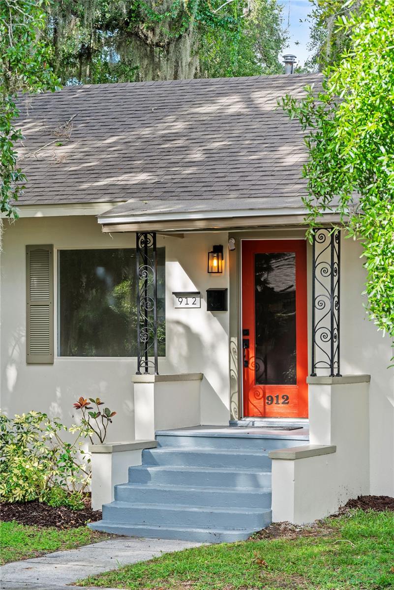 Image 3 of 31 For 912 Bradshaw Terrace