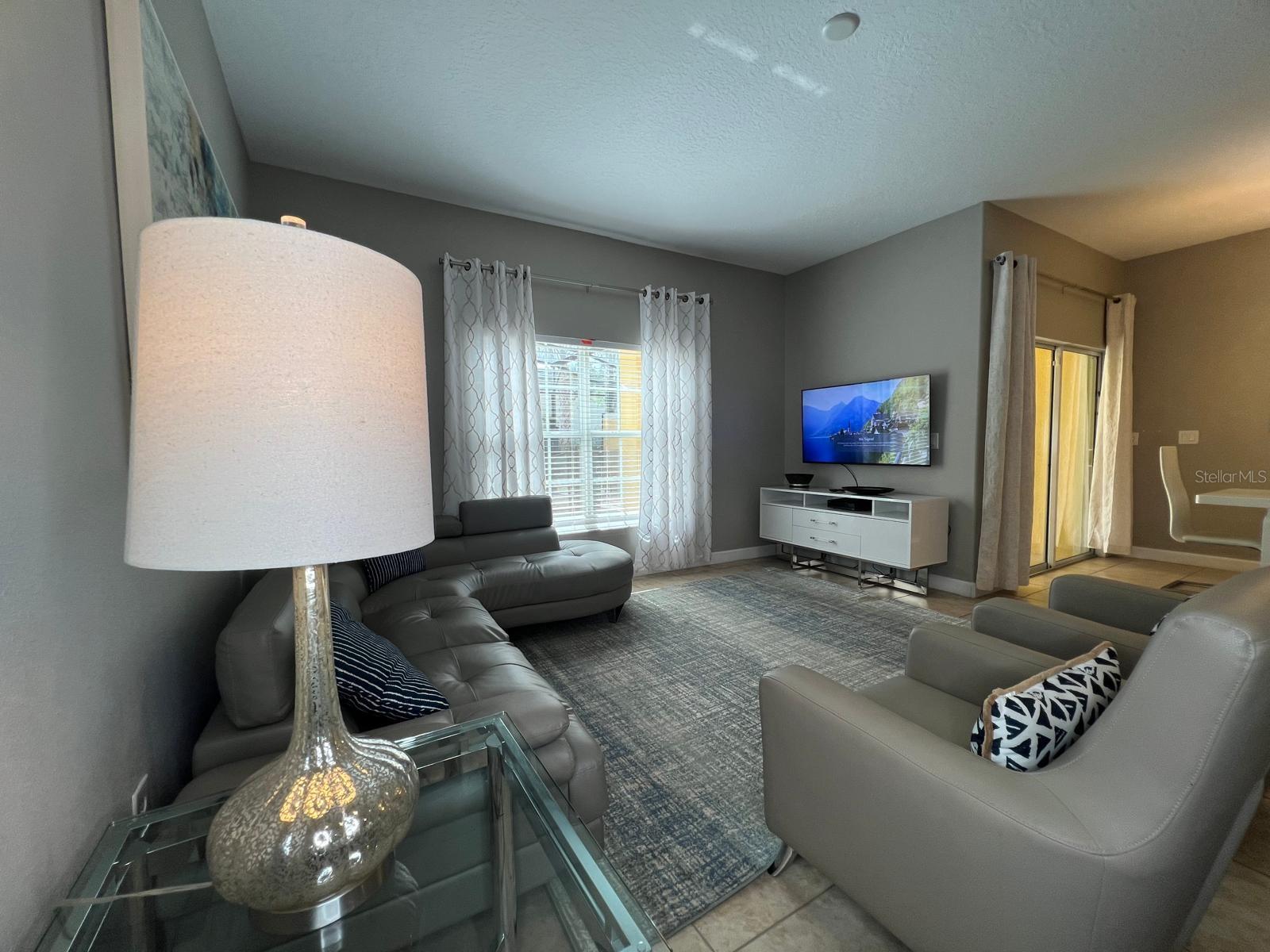 Image 6 of 54 For 2937 Banana Palm Drive