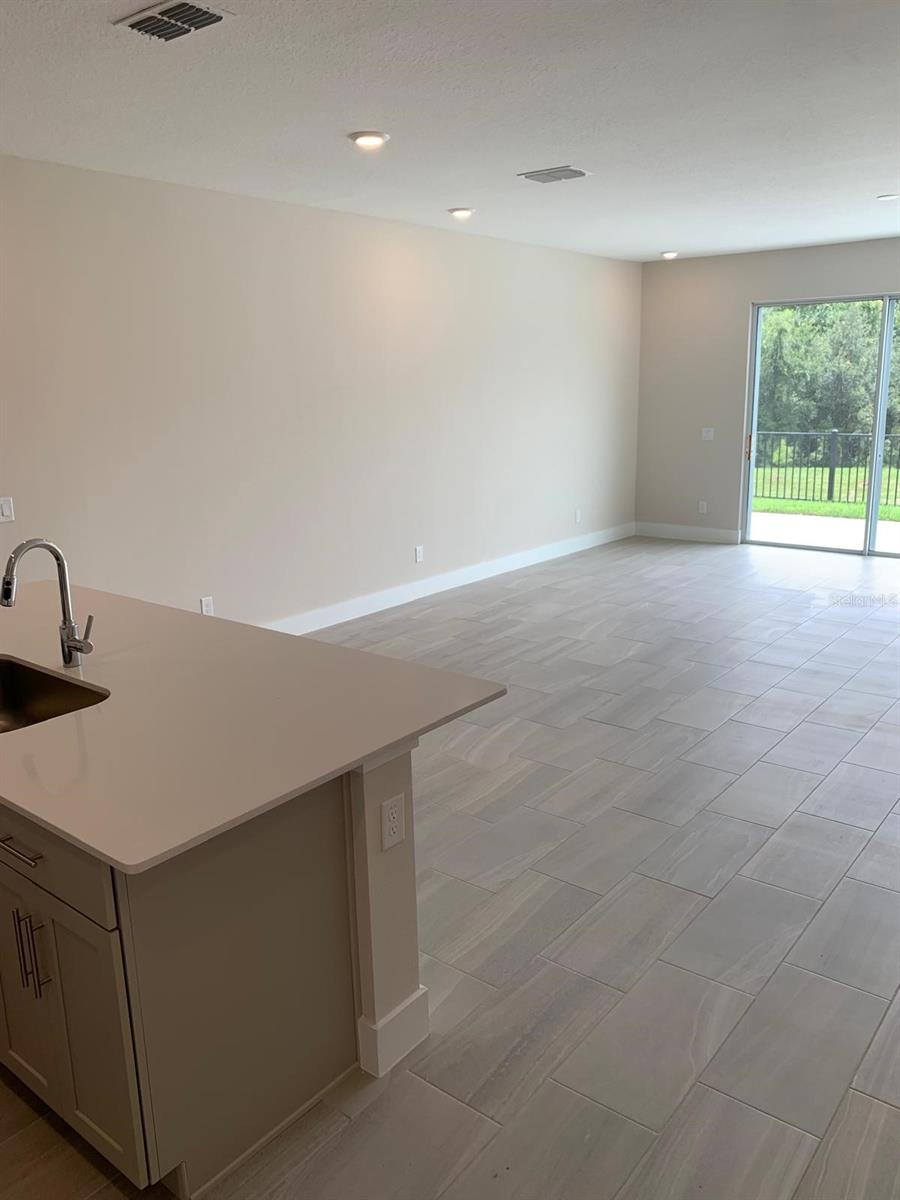 Image 8 of 22 For 7874 Spectrum Drive