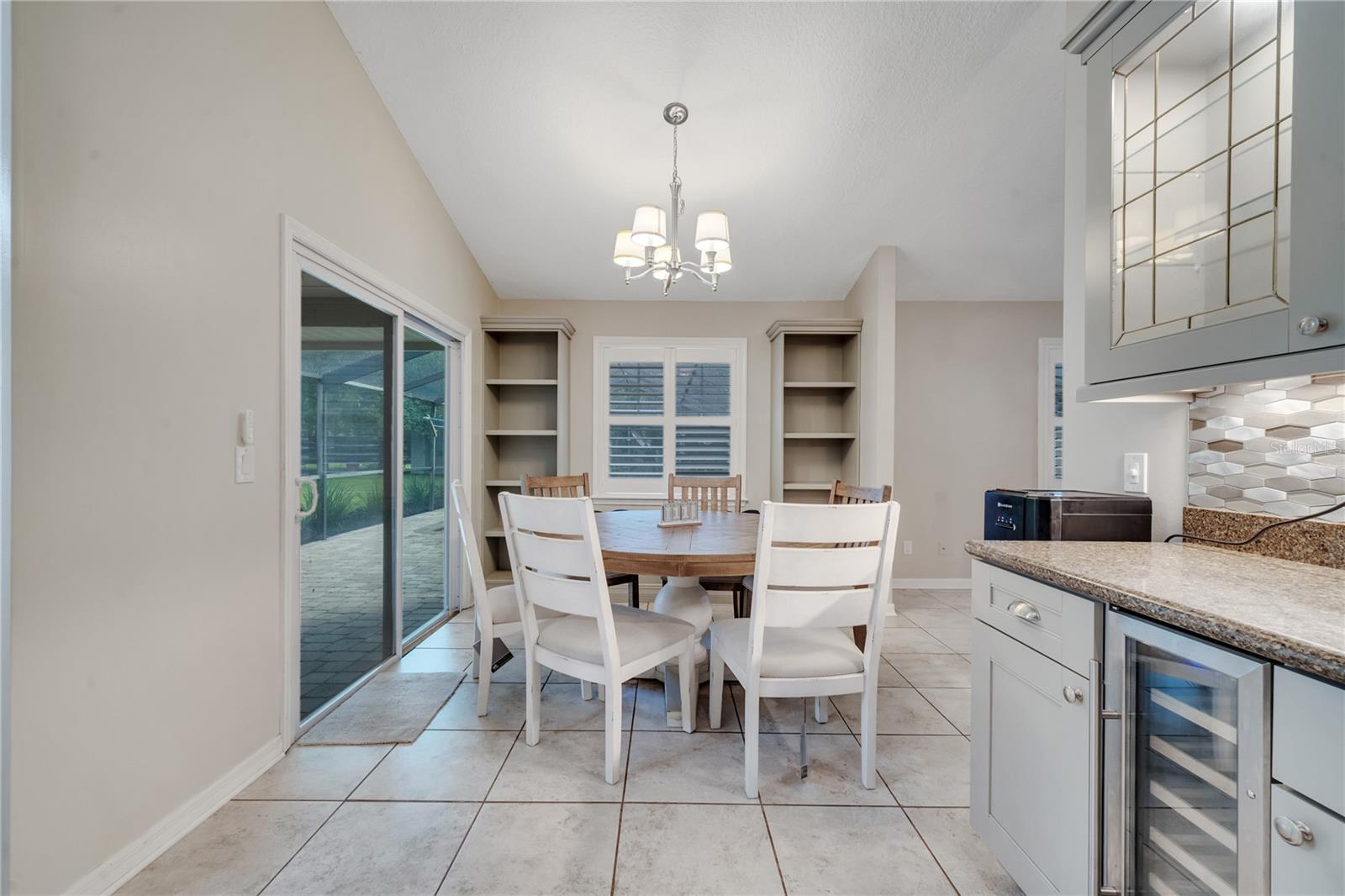 Image 10 of 50 For 755 Oak Terrace