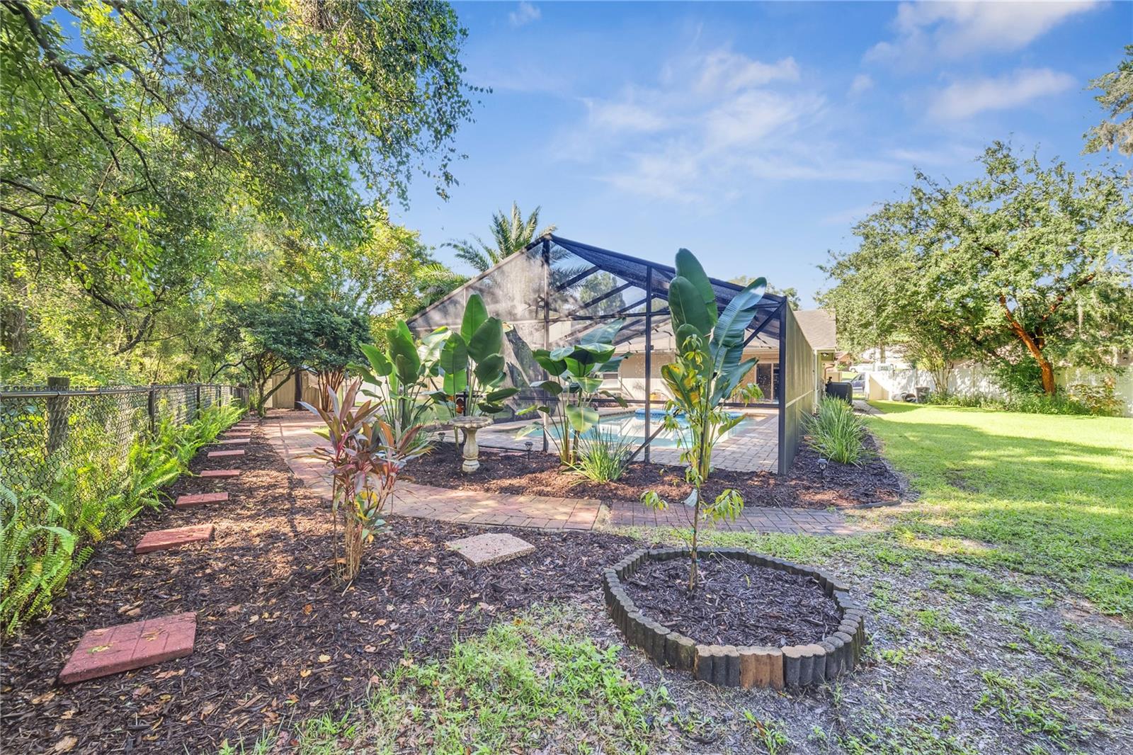 Image 38 of 50 For 755 Oak Terrace