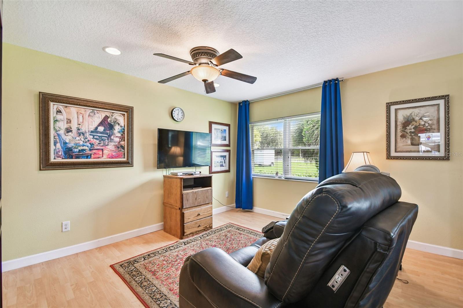 Image 20 of 59 For 87 Lone Star Street