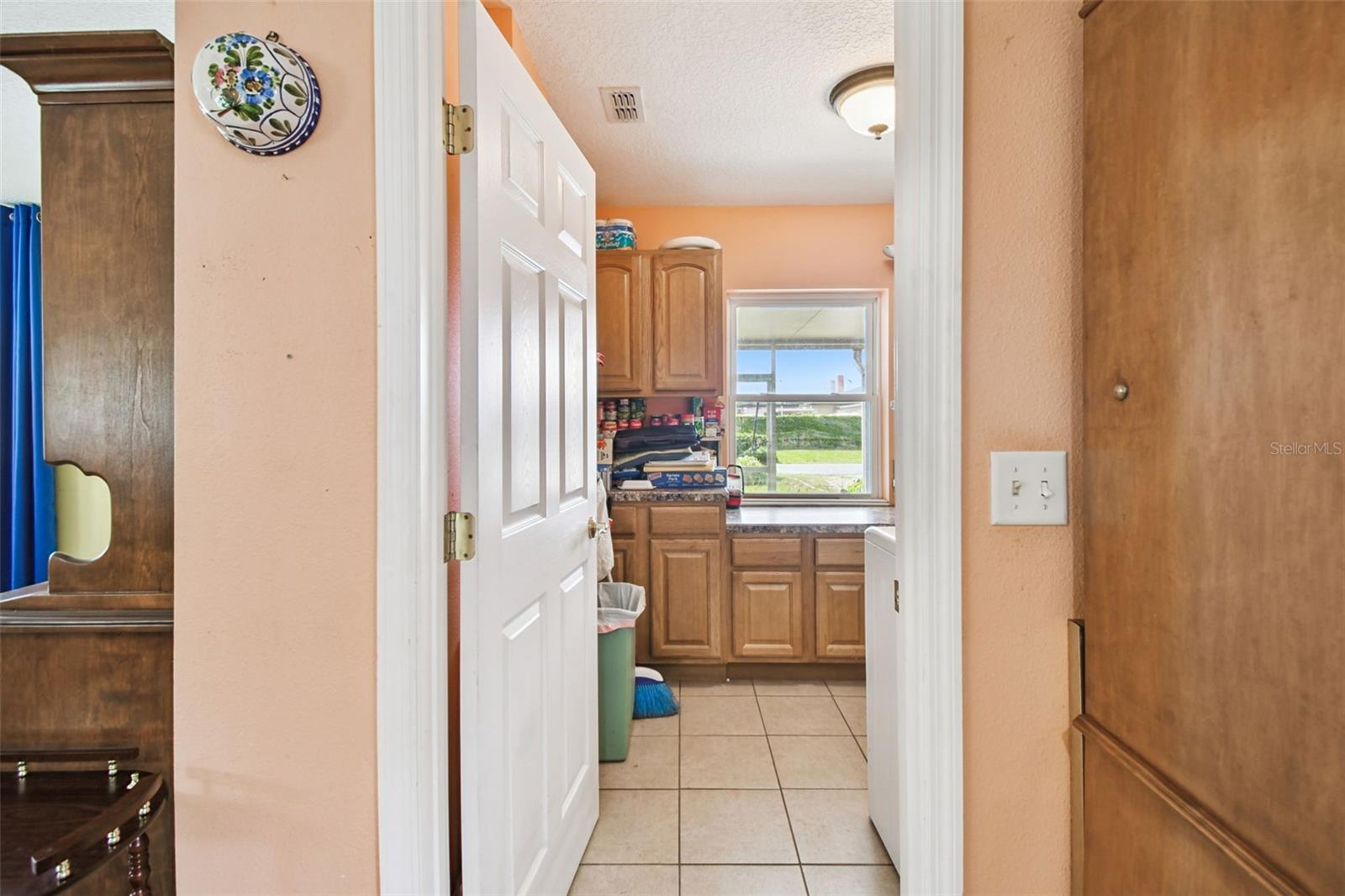 Image 27 of 59 For 87 Lone Star Street