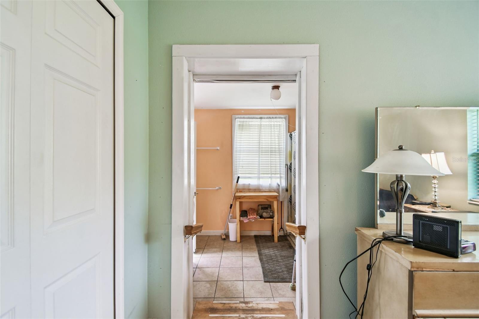 Image 36 of 59 For 87 Lone Star Street