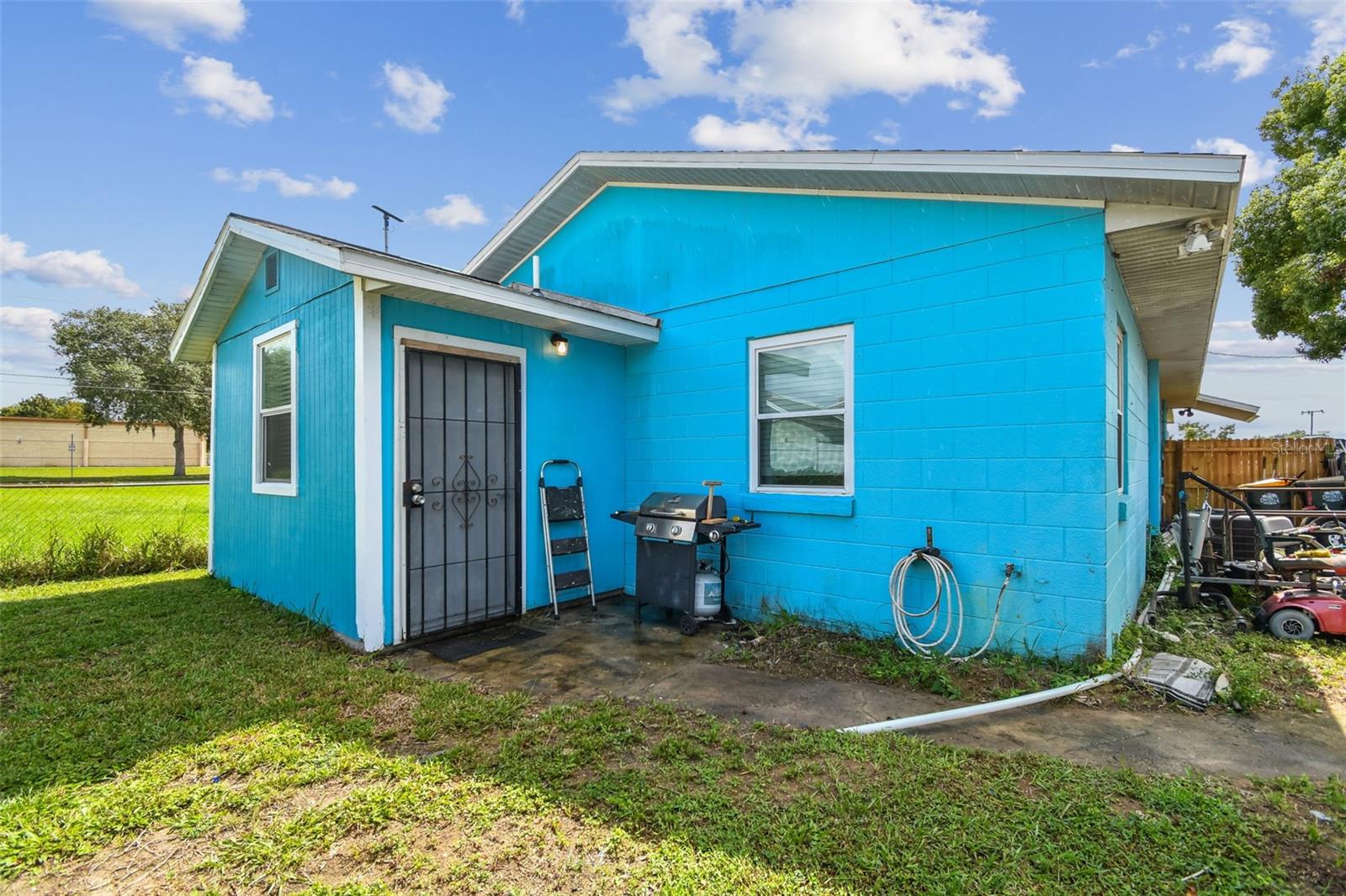 Image 49 of 59 For 87 Lone Star Street