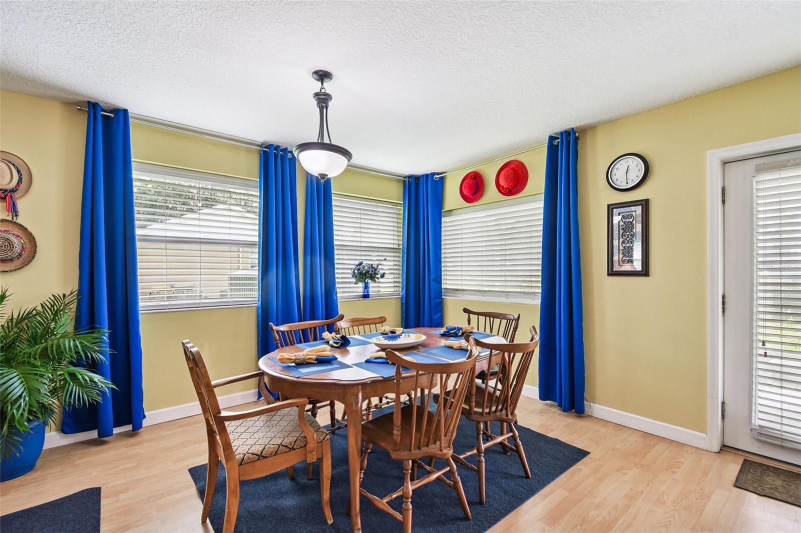 Image 7 of 59 For 87 Lone Star Street