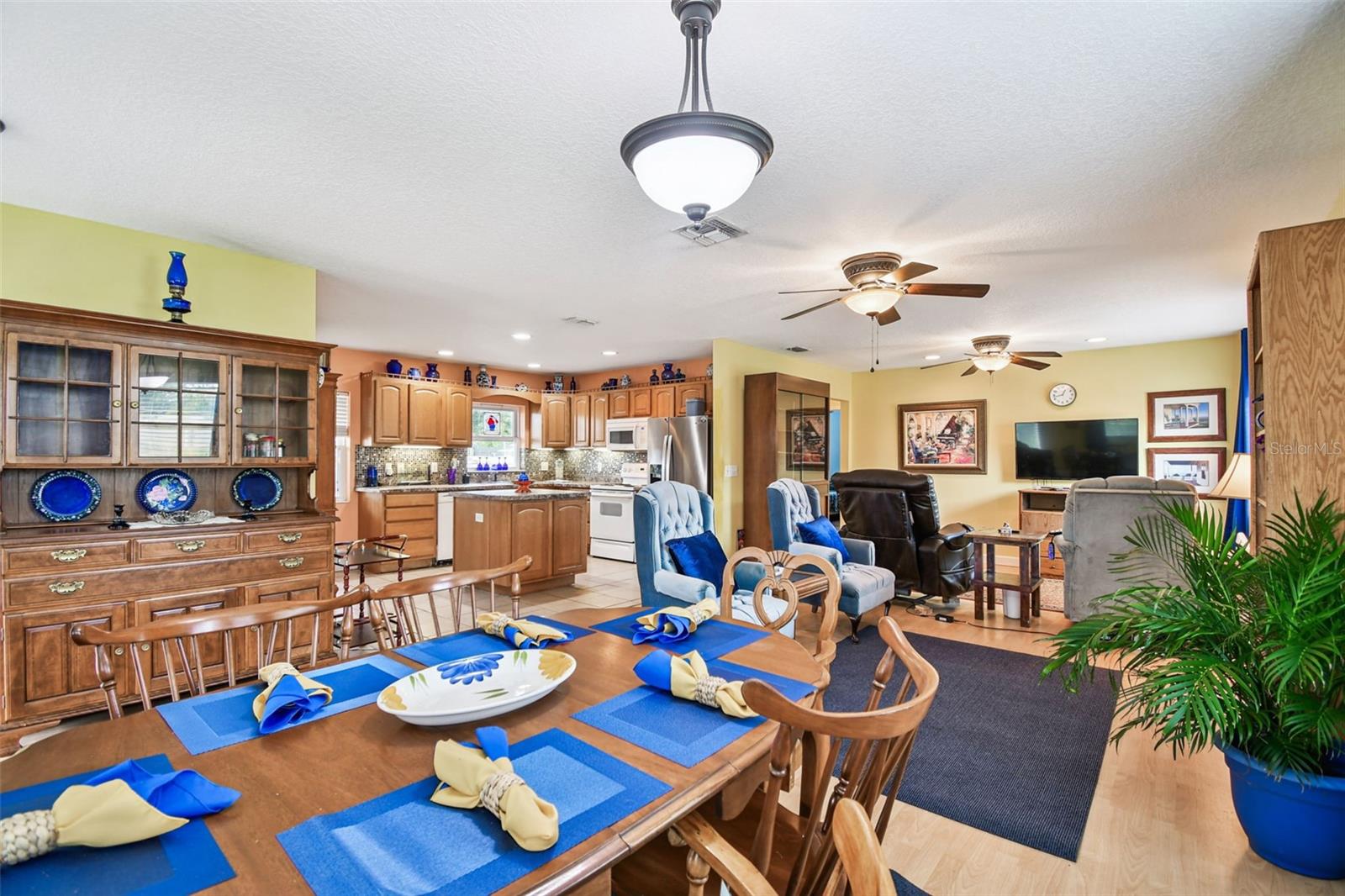 Image 8 of 59 For 87 Lone Star Street