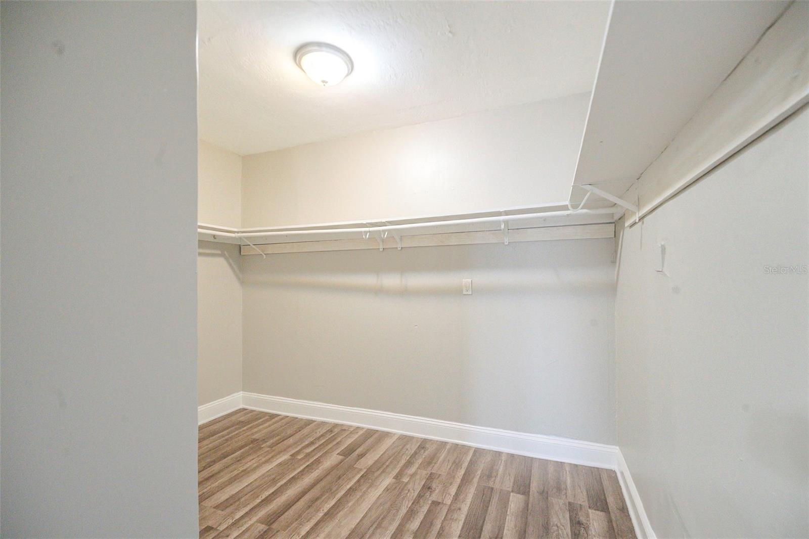 Image 29 of 36 For 7816 Kismet Street