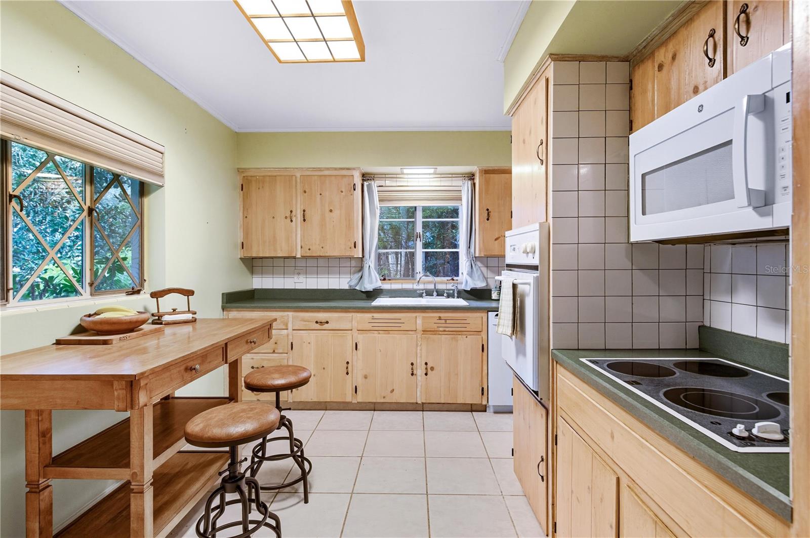 Image 10 of 42 For 1923 Linden Road
