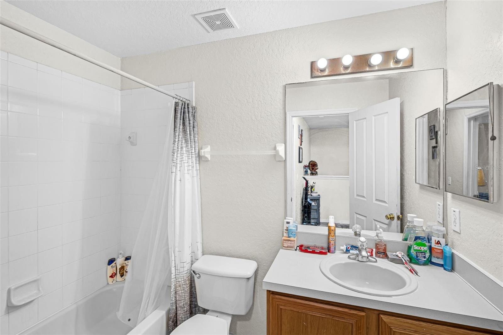 Image 21 of 77 For 518 Terra Lago Street