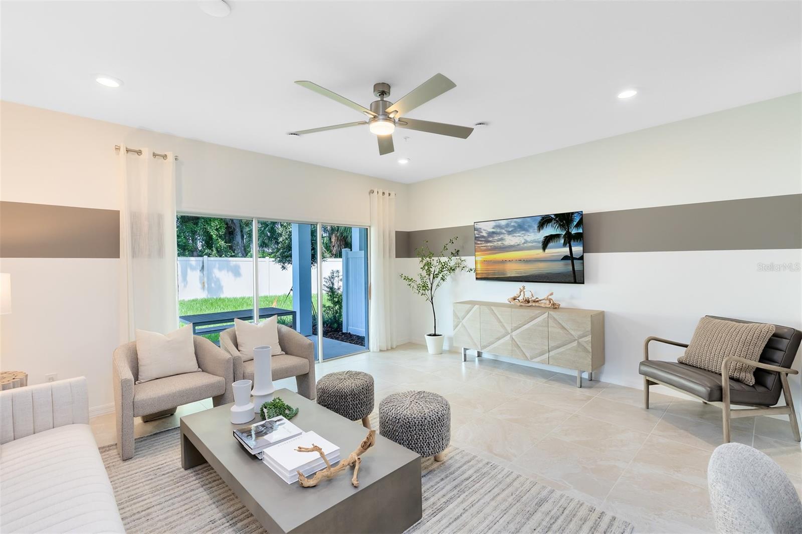 Image 11 of 26 For 3327 Canyon Bay Point