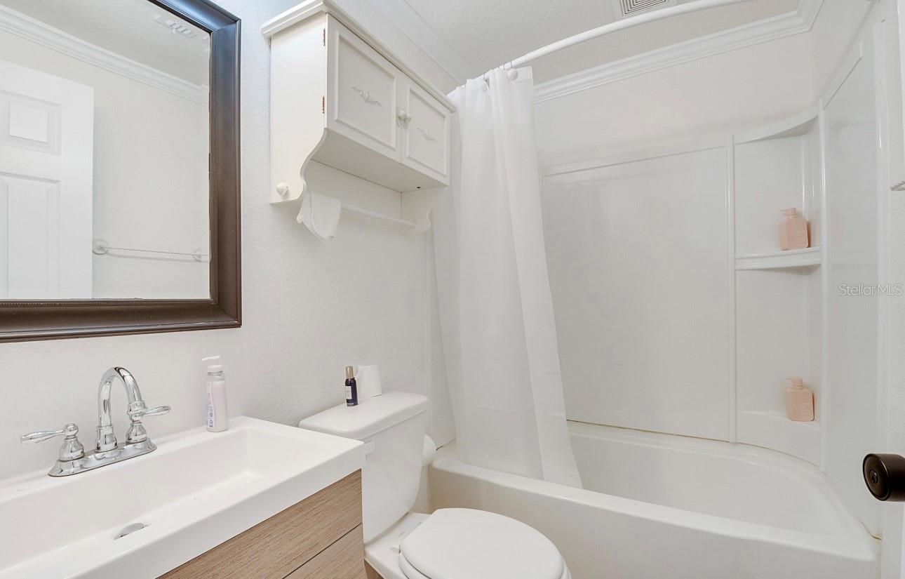 Image 12 of 18 For 1416 Ohio Avenue