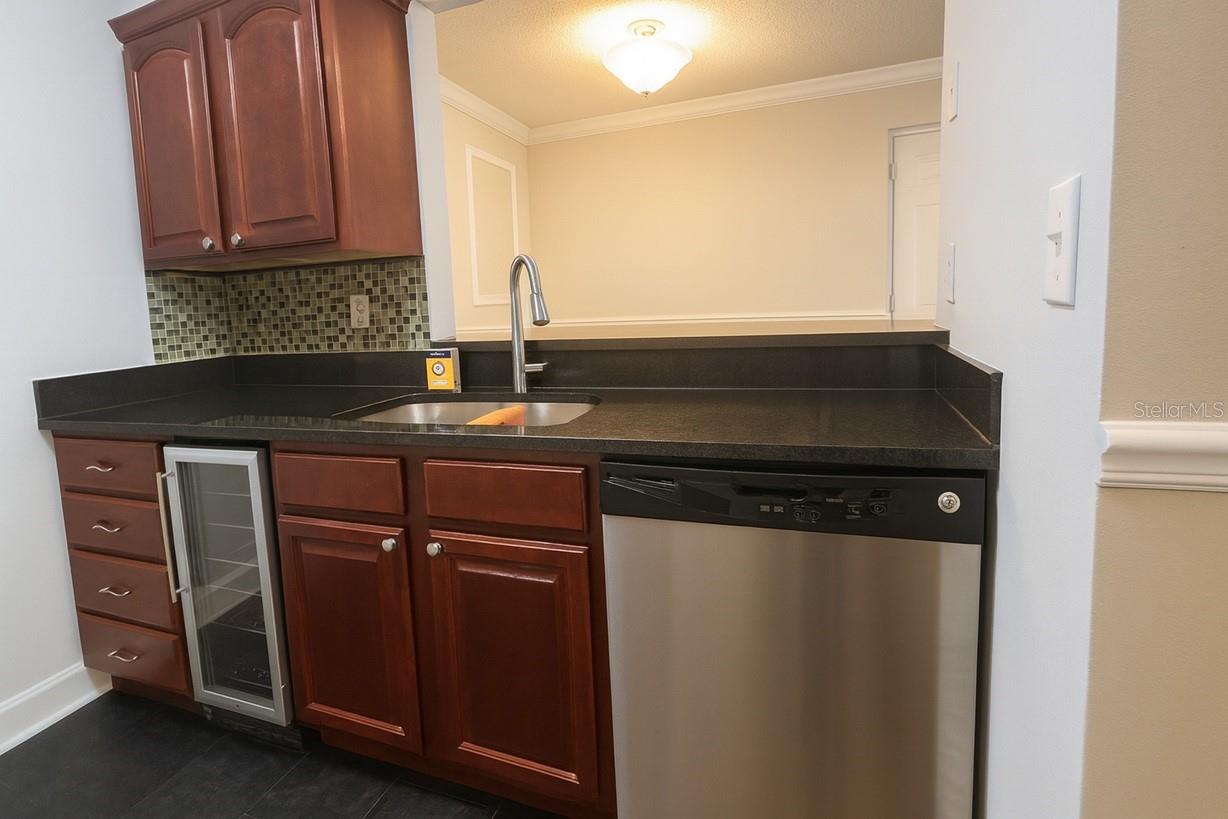 Image 10 of 30 For 2059 Dixie Belle Dr  2059n