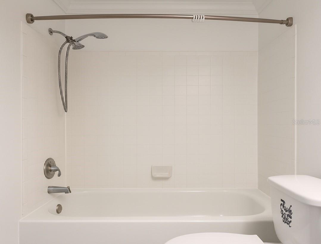 Image 20 of 30 For 2059 Dixie Belle Dr  2059n