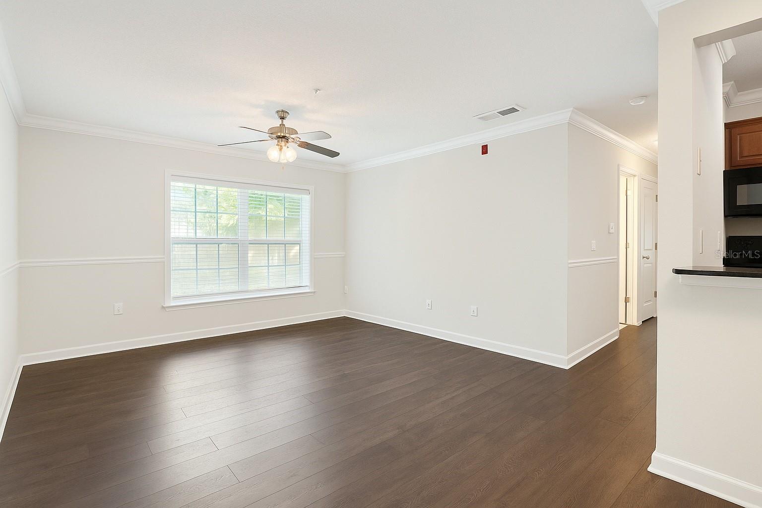 Image 3 of 30 For 2059 Dixie Belle Dr  2059n