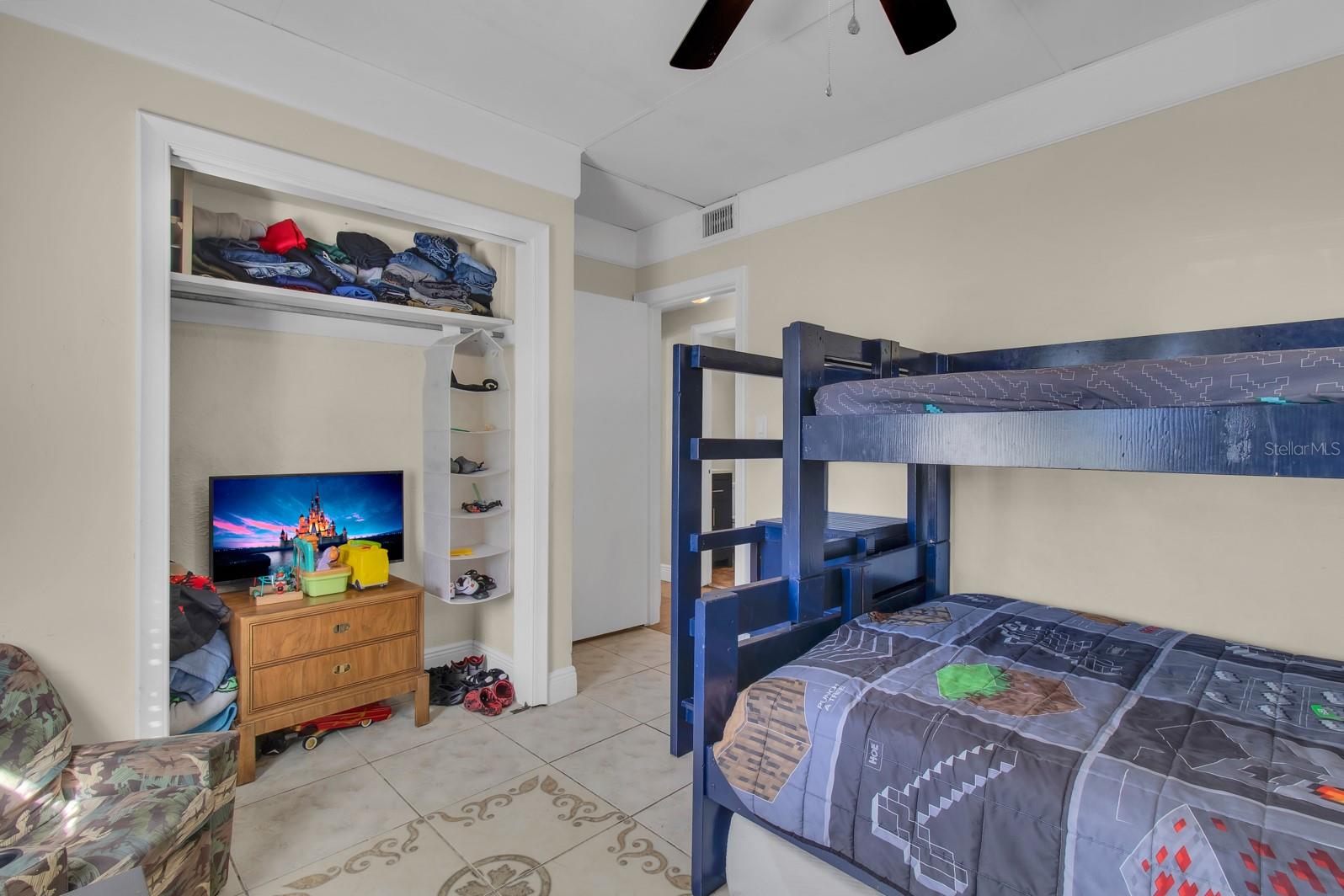 Image 21 of 25 For 11531 Cameron Street