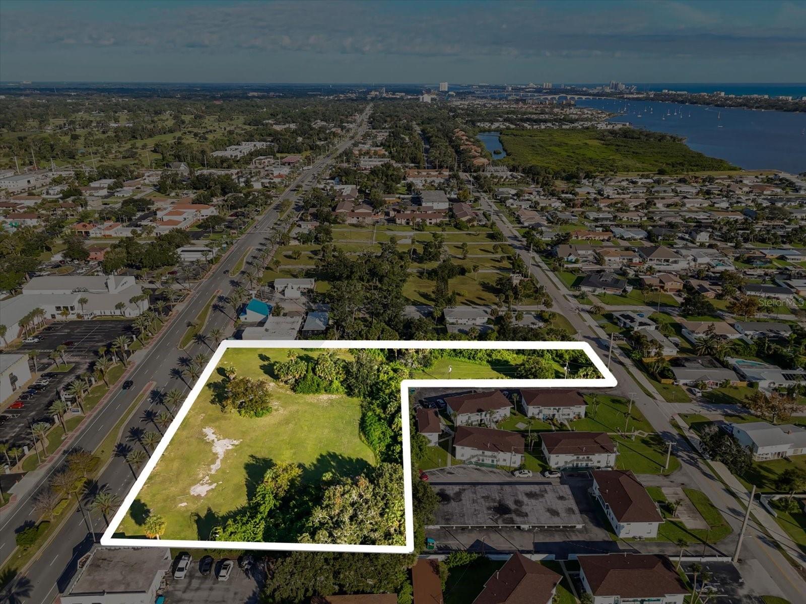 Image 11 of 29 For 1771 Ridgewood Avenue