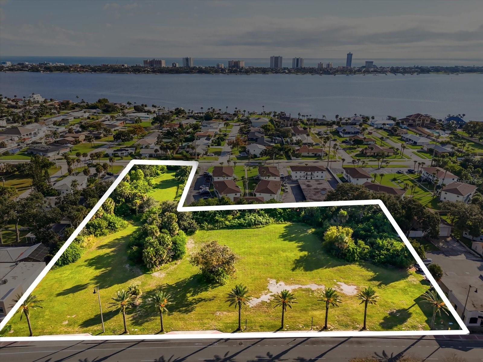 Image 13 of 29 For 1771 Ridgewood Avenue