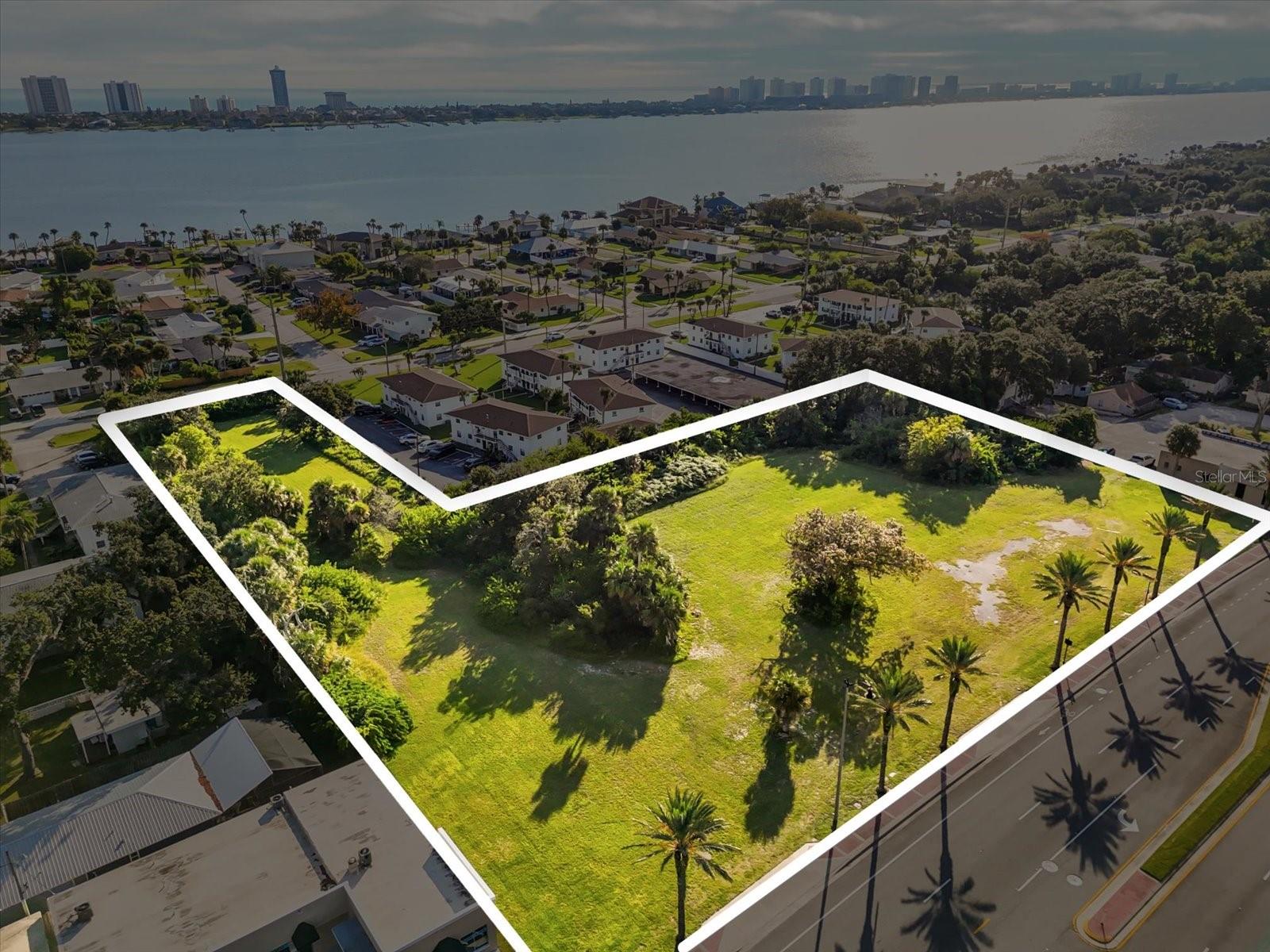 Image 14 of 29 For 1771 Ridgewood Avenue