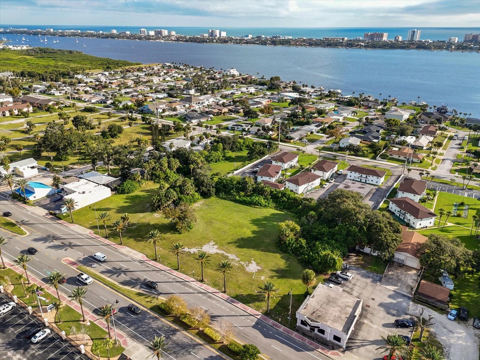 Image 16 of 29 For 1771 Ridgewood Avenue