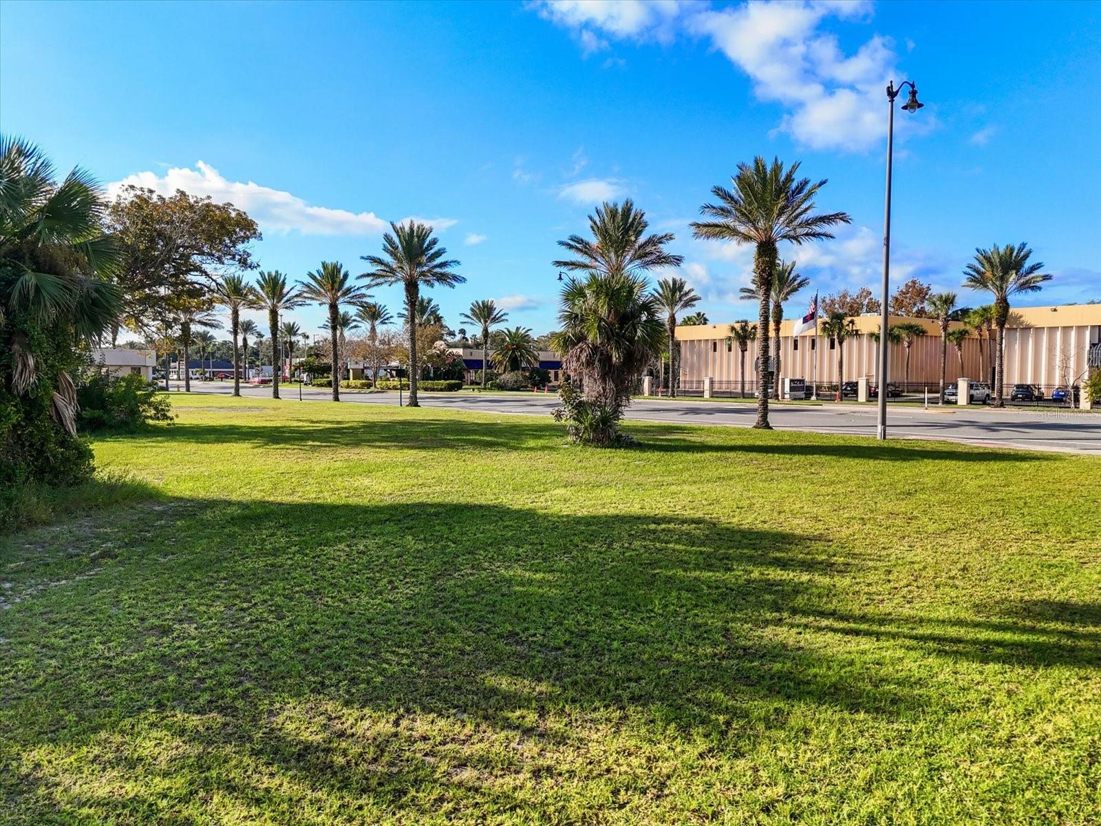 Image 7 of 29 For 1771 Ridgewood Avenue