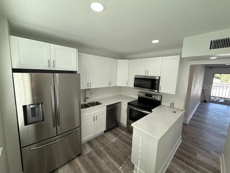 Image 3 of 19 For 2209 Belleair Road C33