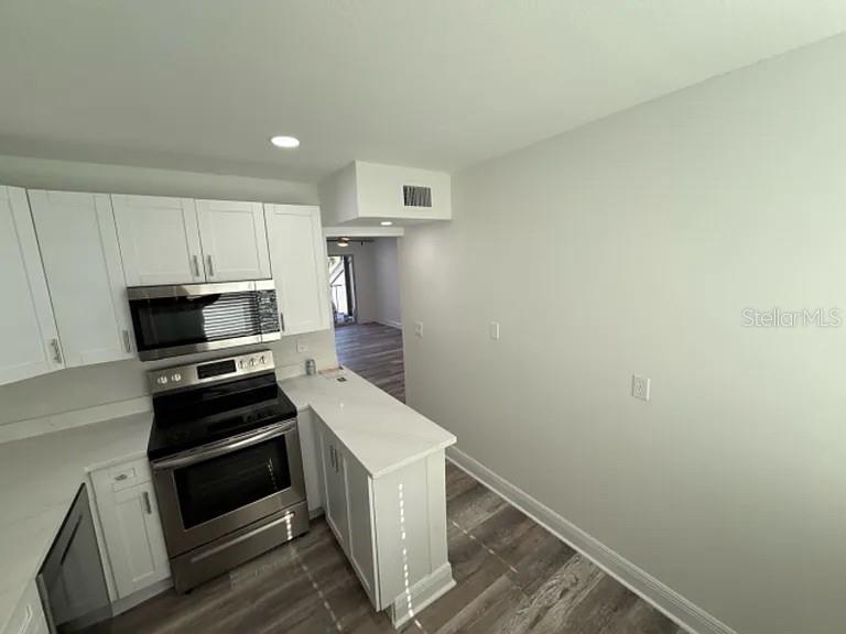Image 5 of 19 For 2209 Belleair Road C33