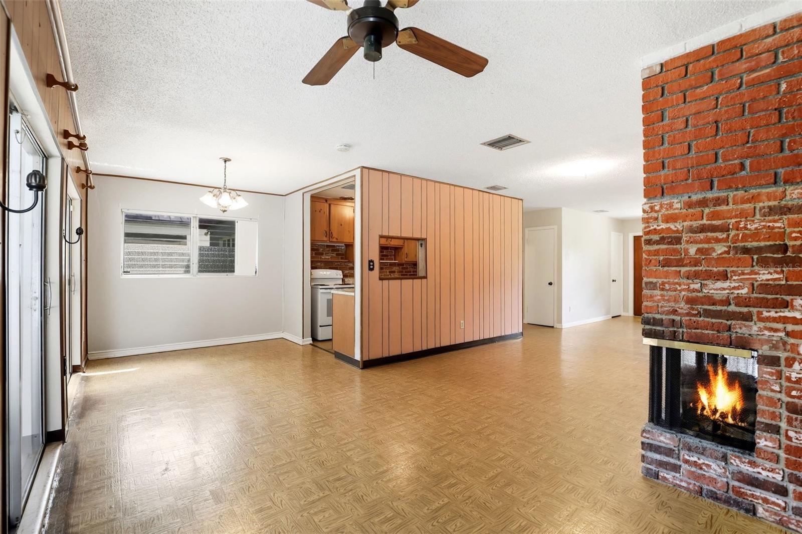 Image 13 of 33 For 1622 Arbor Park Drive