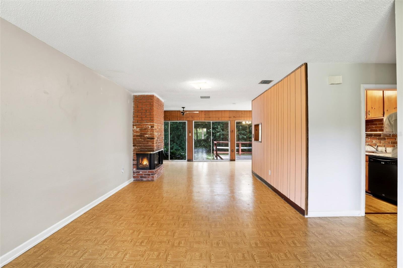 Image 9 of 33 For 1622 Arbor Park Drive