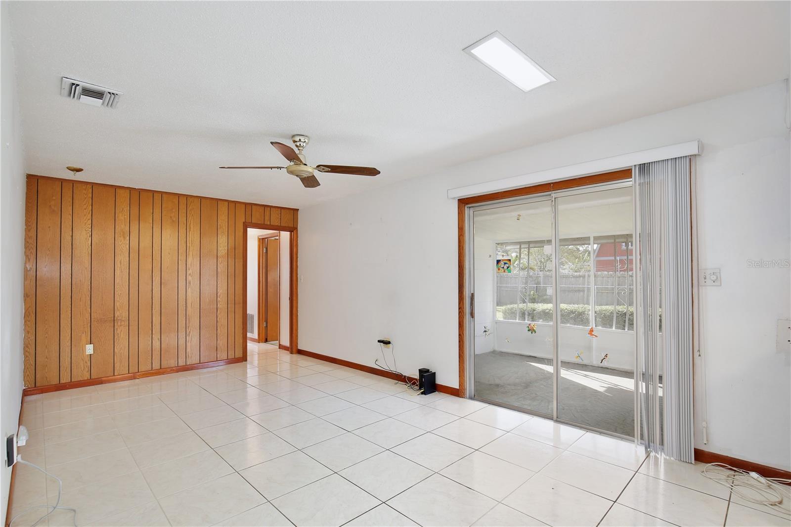 Image 11 of 54 For 6372 Mainsail Court