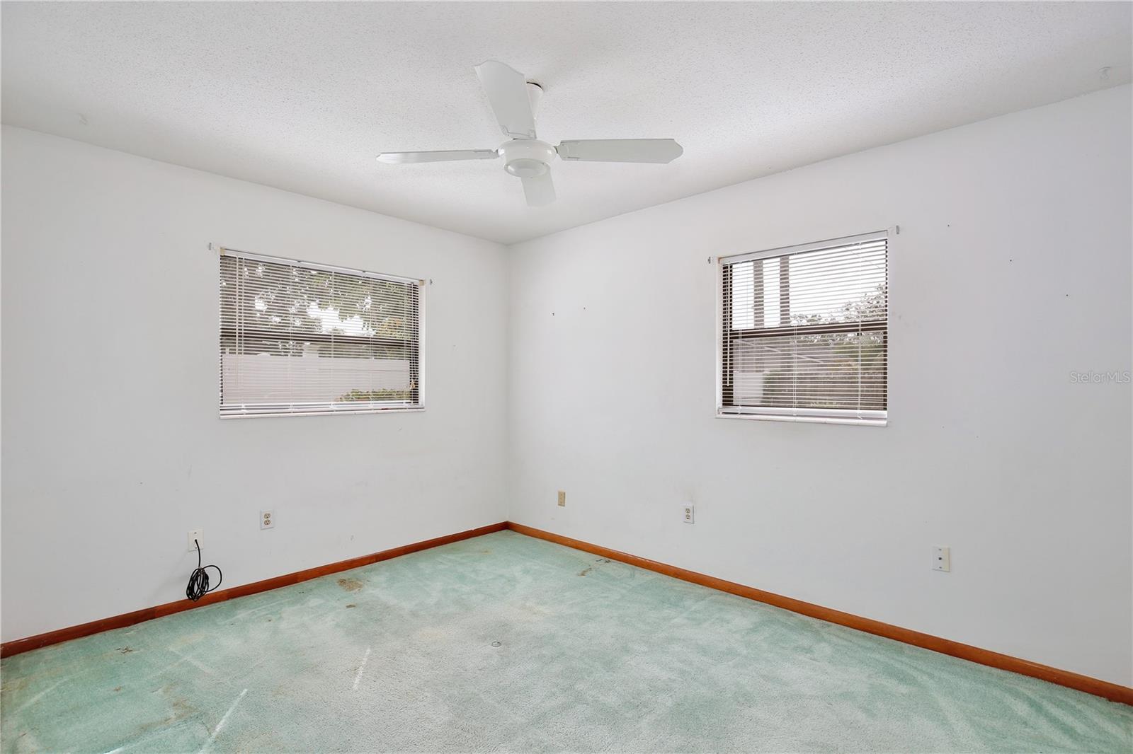 Image 18 of 54 For 6372 Mainsail Court