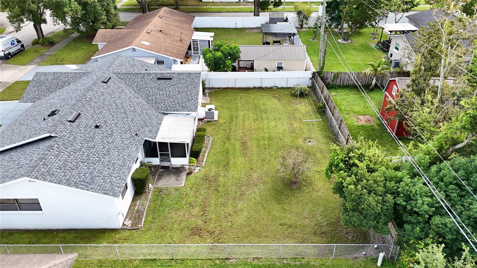 Image 35 of 54 For 6372 Mainsail Court