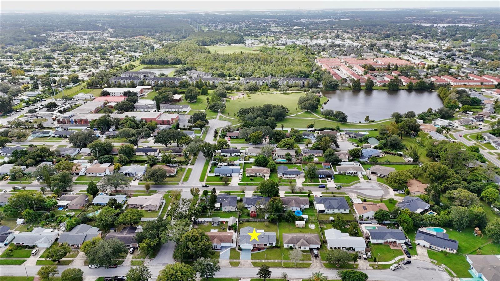 Image 36 of 54 For 6372 Mainsail Court