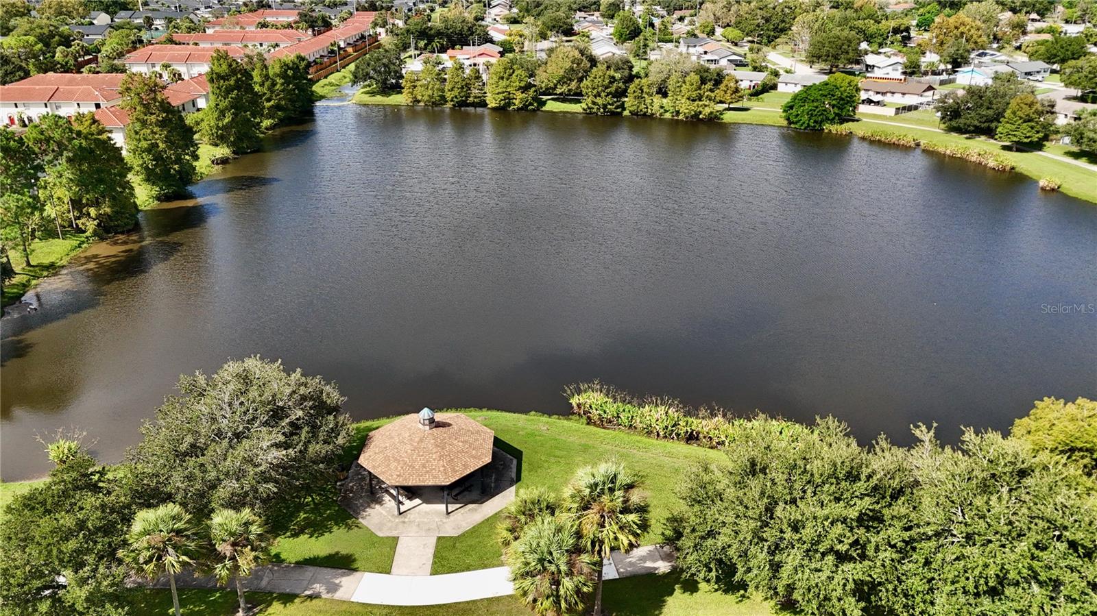 Image 42 of 54 For 6372 Mainsail Court