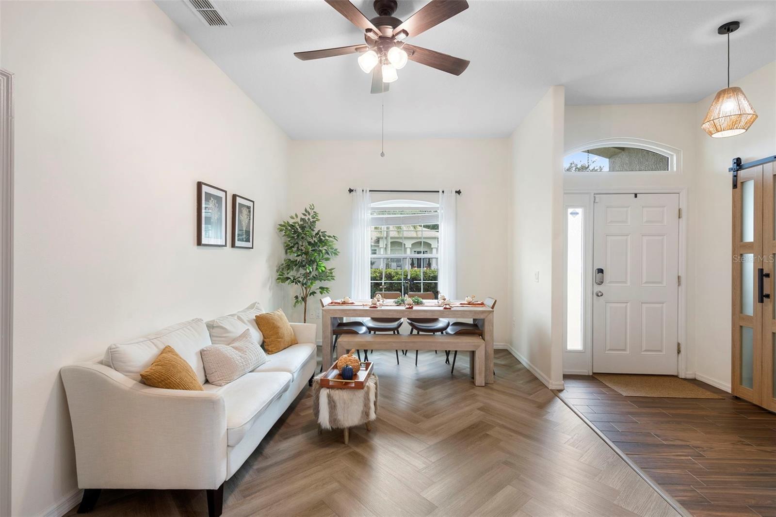 Image 10 of 43 For 700 Cypress Oak Circle