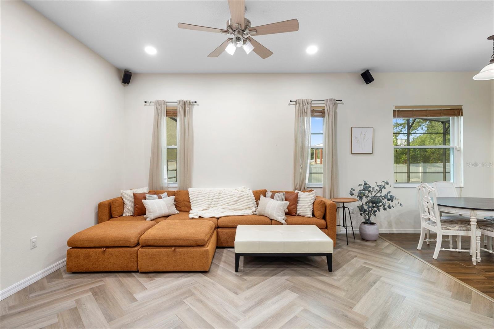 Image 16 of 43 For 700 Cypress Oak Circle