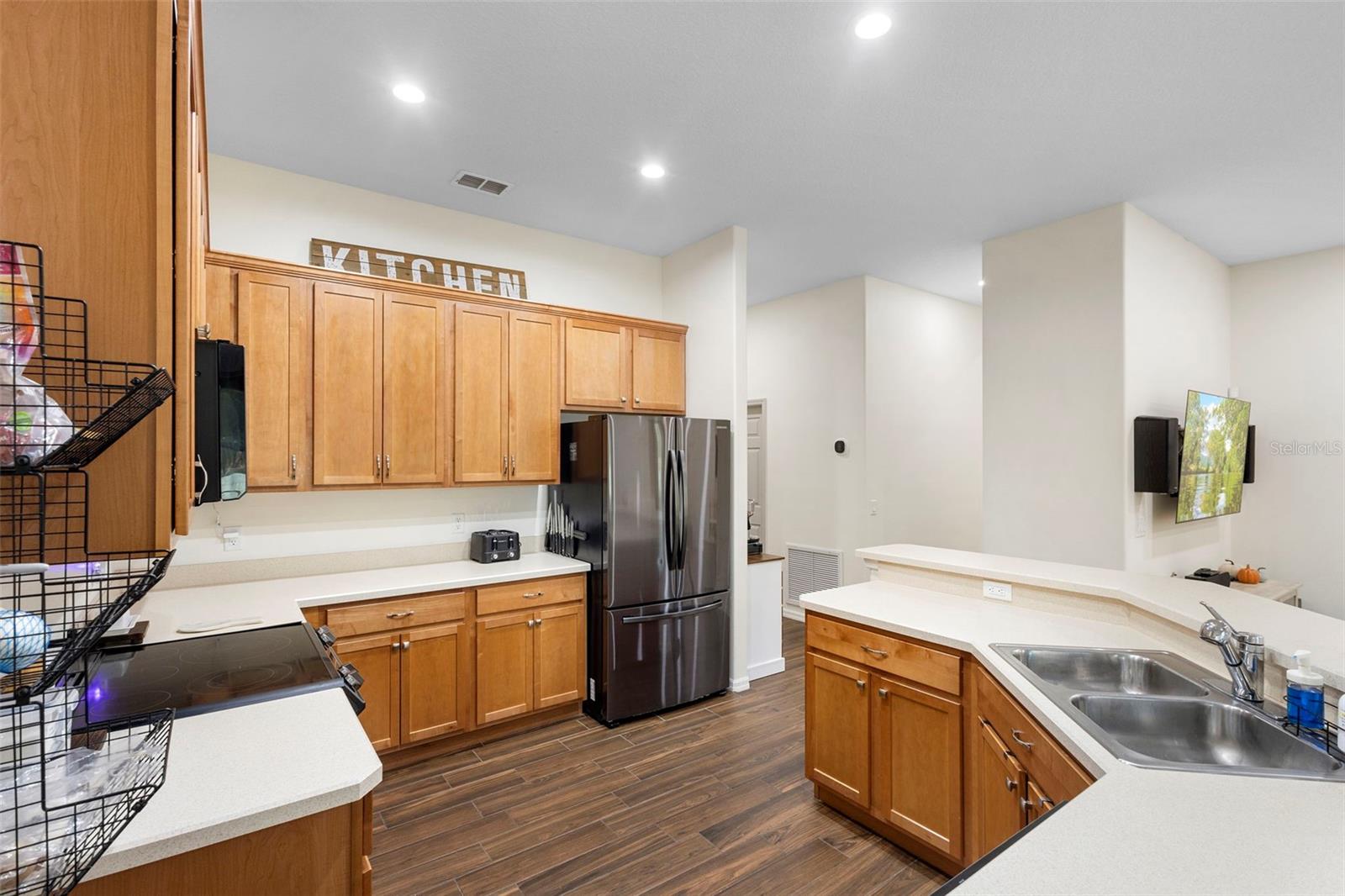 Image 18 of 43 For 700 Cypress Oak Circle