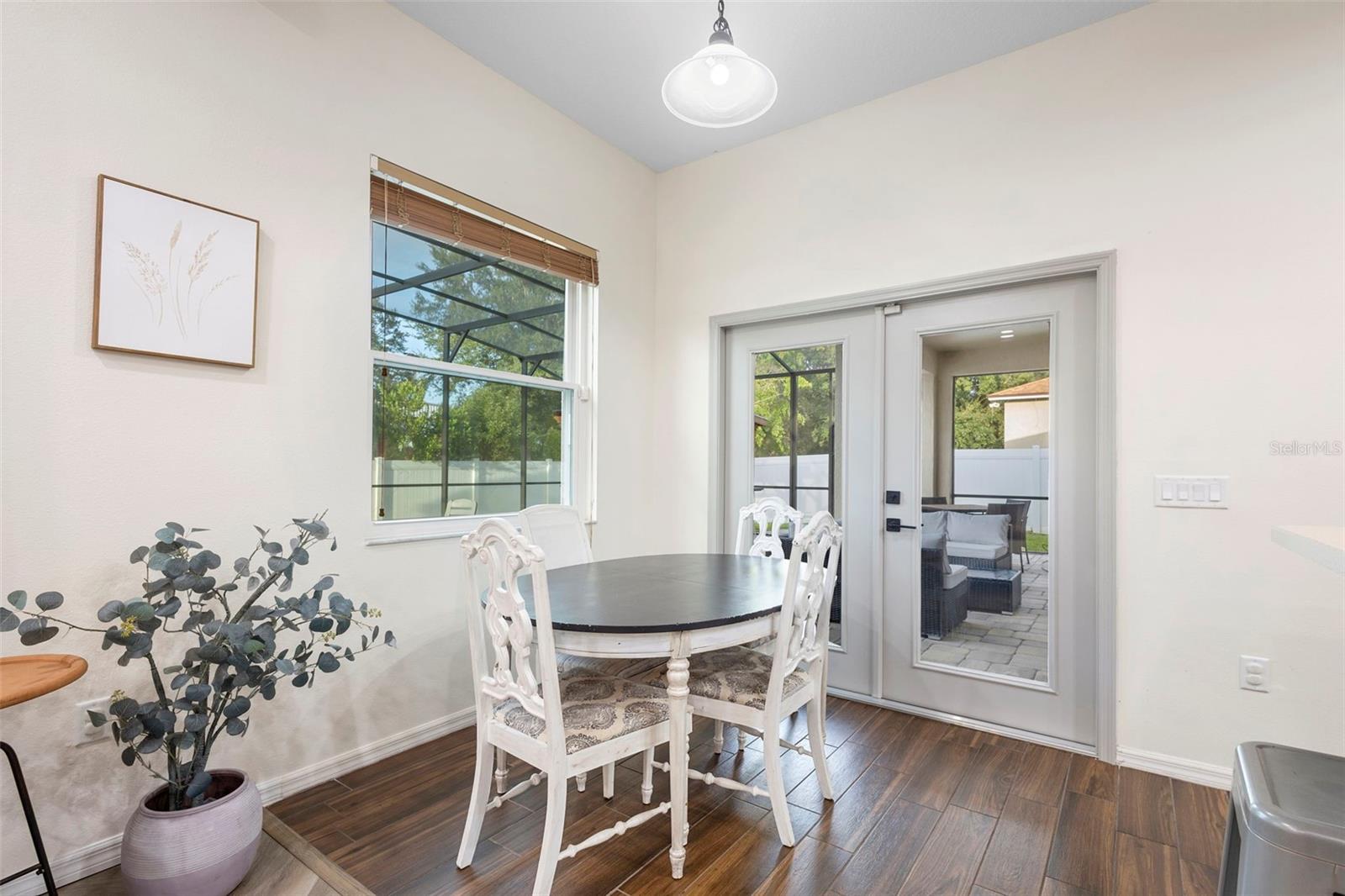 Image 21 of 43 For 700 Cypress Oak Circle