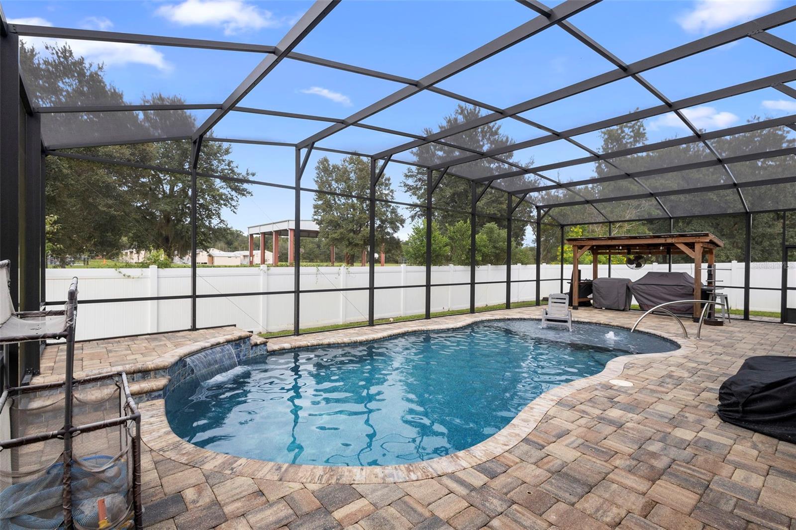 Image 32 of 43 For 700 Cypress Oak Circle