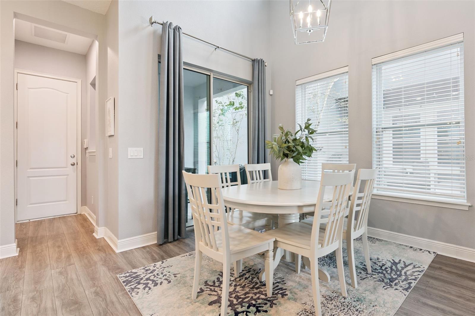 Image 14 of 34 For 8525 Pinter Street