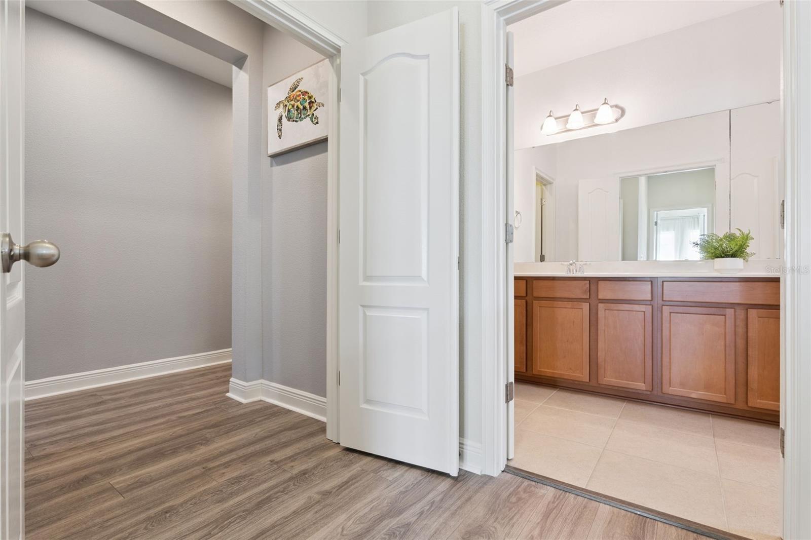 Image 18 of 34 For 8525 Pinter Street