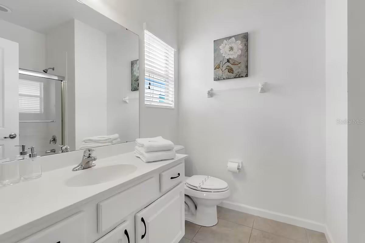 Image 12 of 19 For 2669 Calistoga Avenue