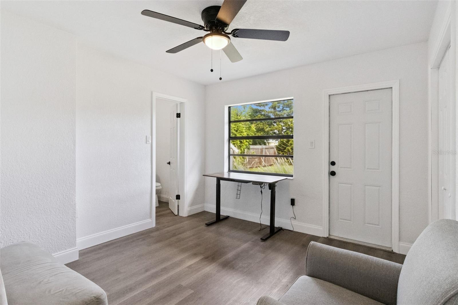 Image 13 of 20 For 9033 3rd Street N
