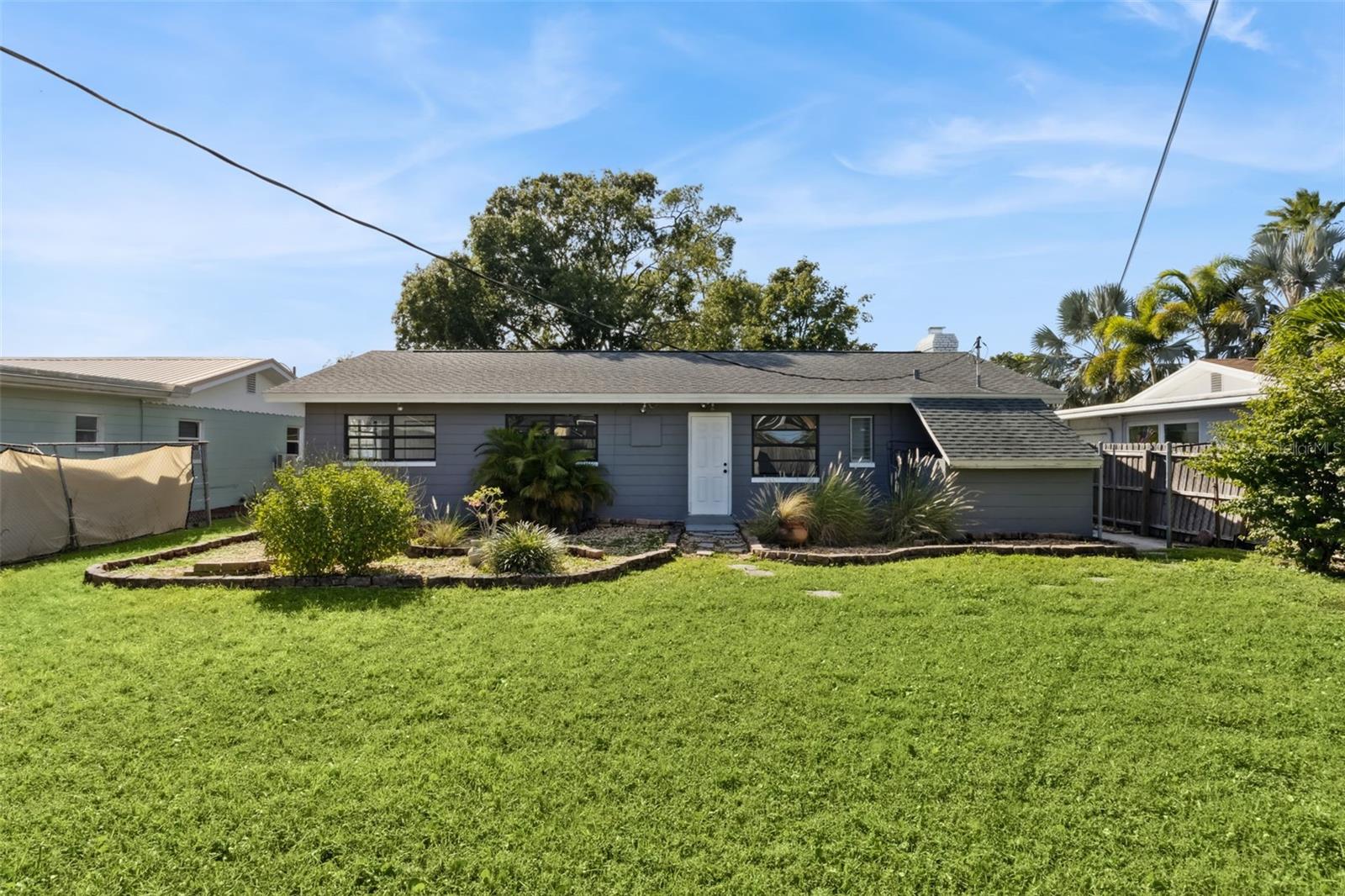 Image 17 of 20 For 9033 3rd Street N