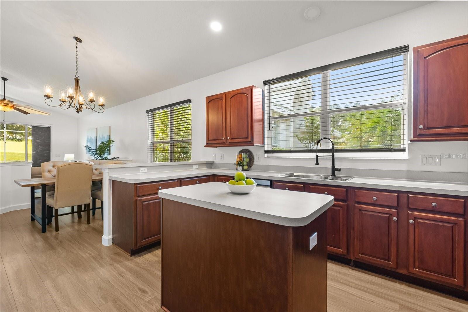 Image 10 of 38 For 7264 Hawksnest Boulevard