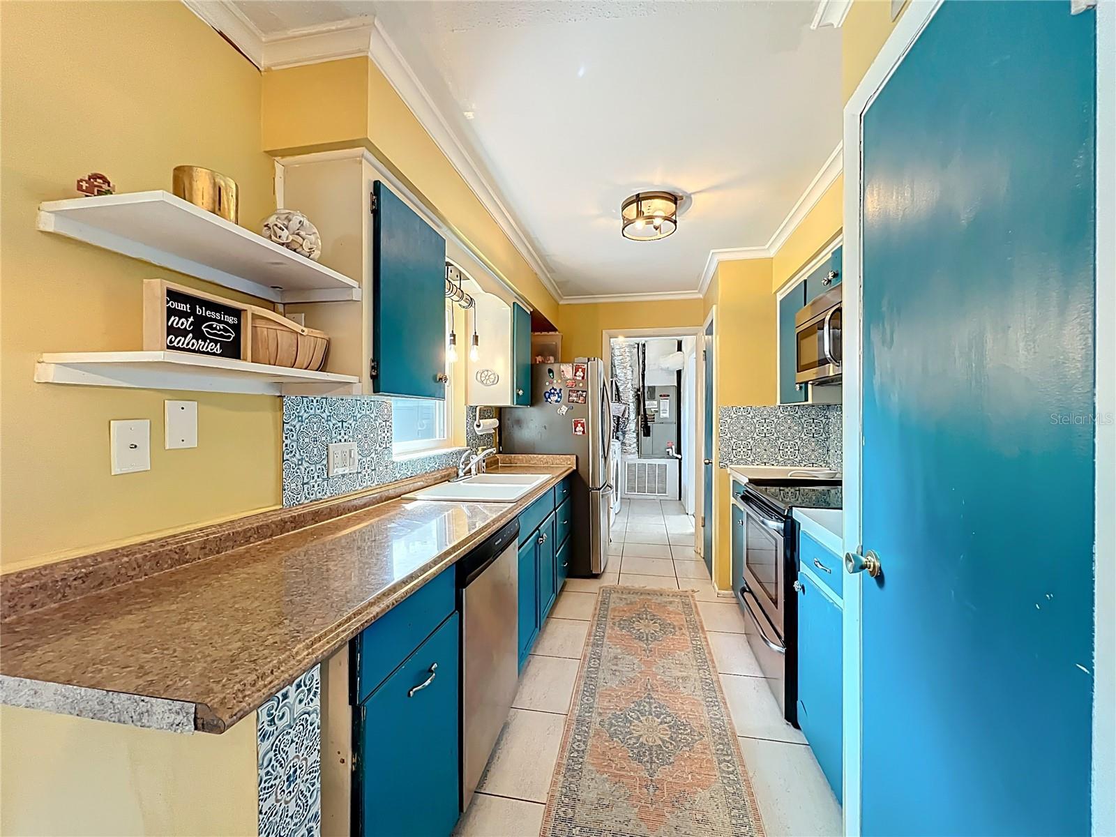 Image 12 of 63 For 1098 Henry Balch Drive